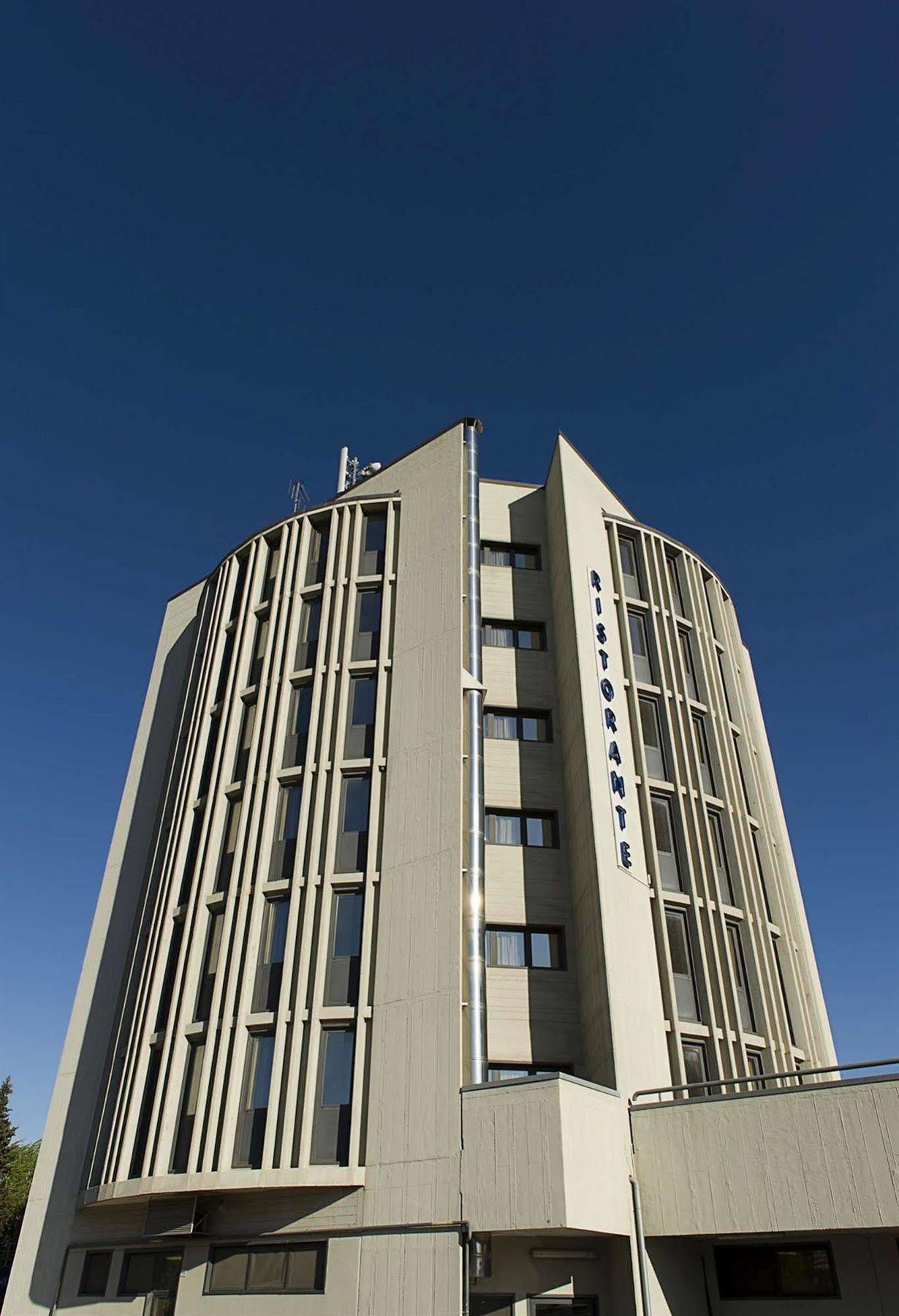 Classic Hotel Tulipano Terni Bagian luar foto